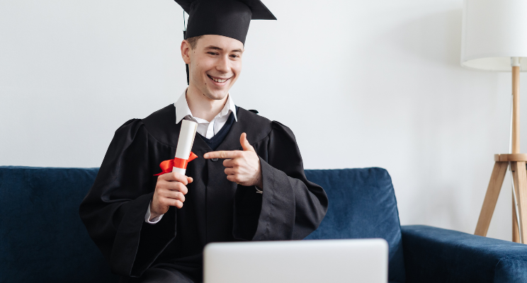 LICENCIATURA EN LINEA