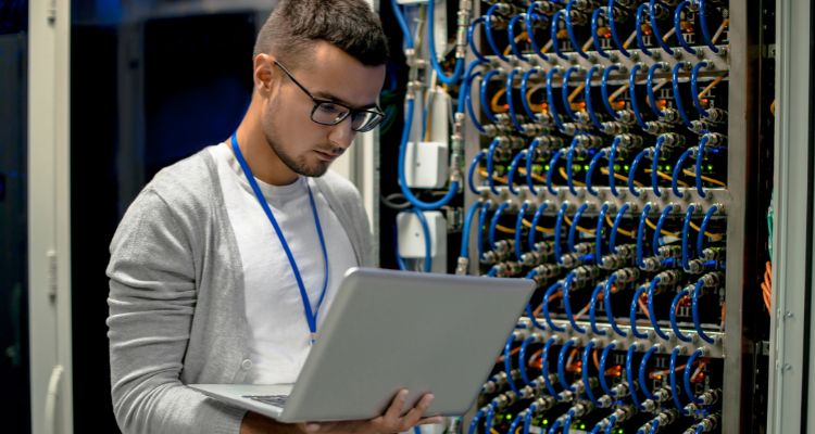 ¿Estudiarías la carrera de ingeniería en sistemas en línea?