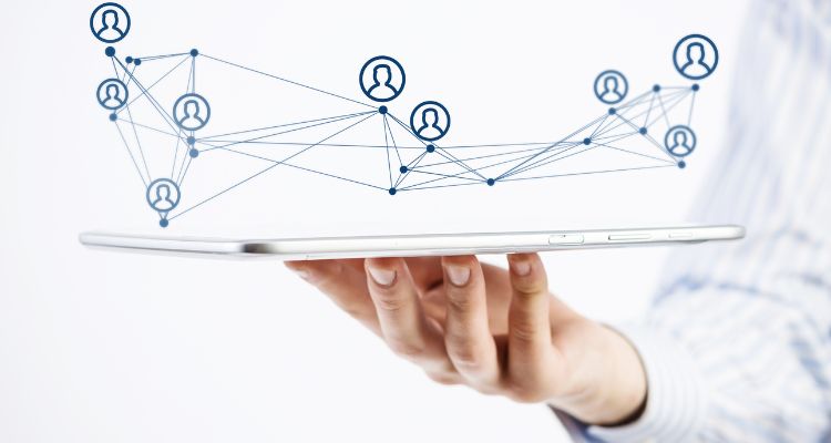 Tus clases en la nube: Comunidades Virtuales Educativas
